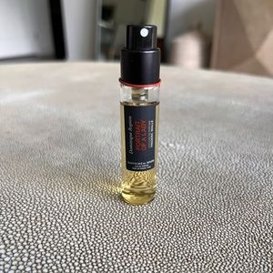 Portrait of a Lady Parfum Spray
FRÉDÉRIC MALLE .34 FL